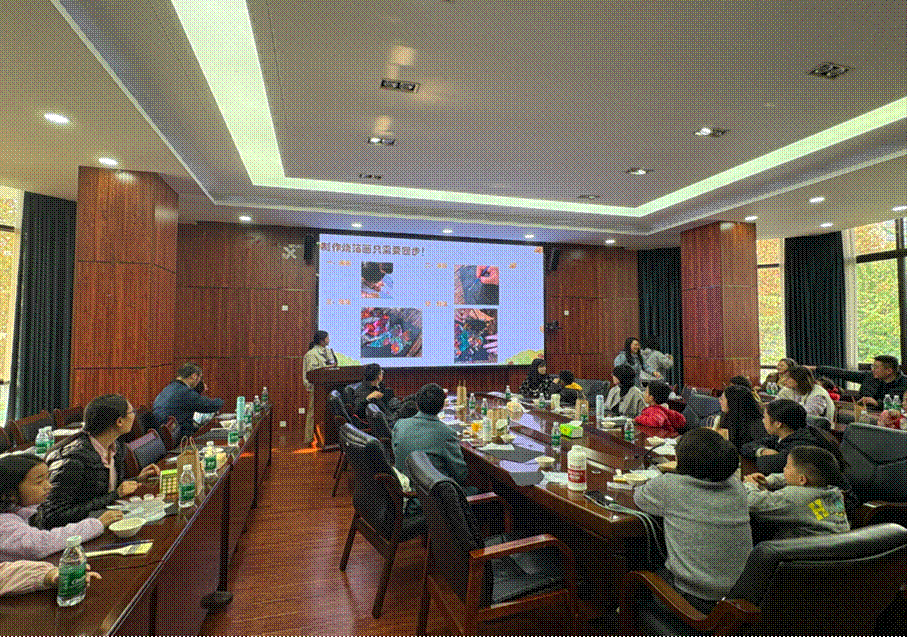 2025-11-23 16:00:25.524000